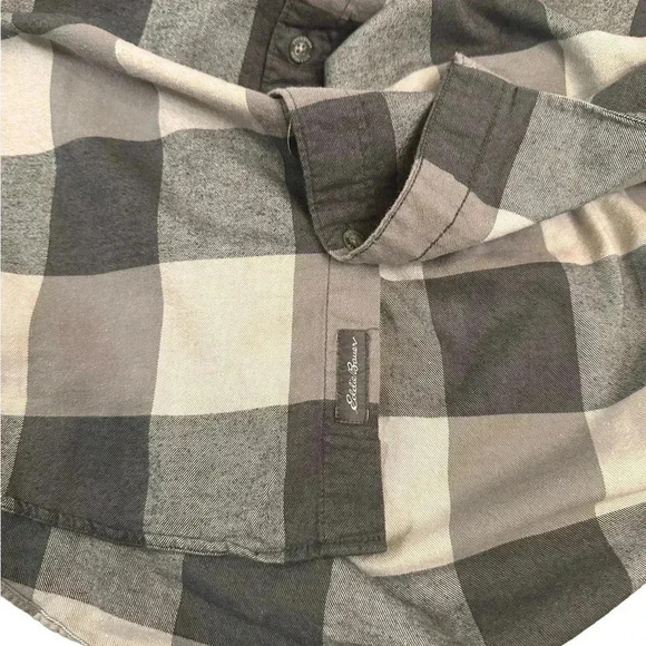 Eddie Bauer Cotton Flannel Long Sleeve Button Gray Checkered Shirt Men’s size L - Picture 5 of 8